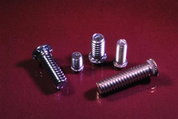 Carton 8-32 x 1 1/4 Self Clinching Studs/Stainless Steel 8,000 Pc Carton 8-32 x 1 1/4 Self Clinching Studs/Stainless Steel 8,000 Pc